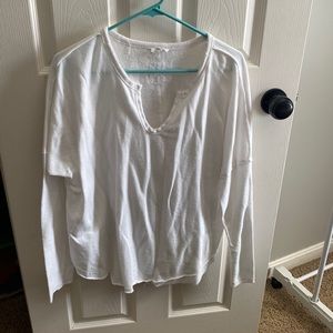 White V-neck Long sleeve shirt